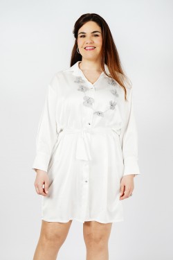 Achetez la Robe Chemise en Satin Écru - Confort & Style