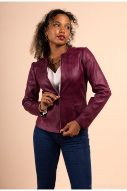 Veste en faux cuir coupe cintrée bordeaux