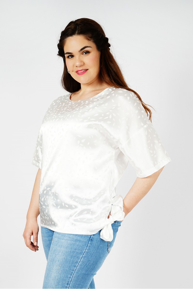 Nouvelle Tendance: Tunique en Satin Écru Oversize