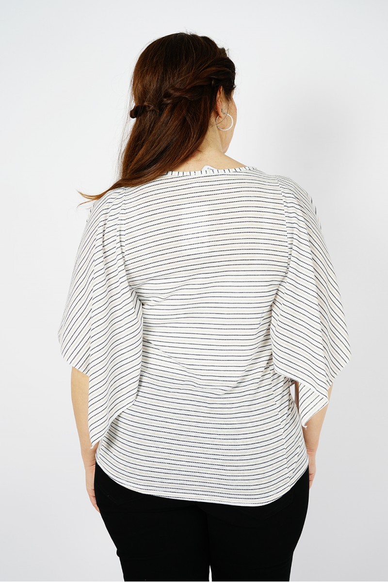 Top Écru à Encolure Zip pour Femme - Disponible en Ligne