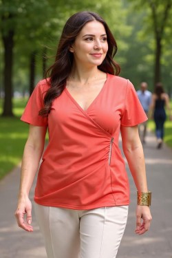 Tee-shirt décolleté cache-cœur